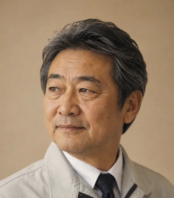 作業着を着た建設会社の男性